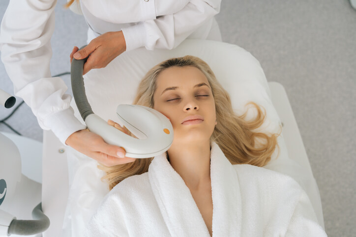 Esthetics program in Philadelphia classroom session